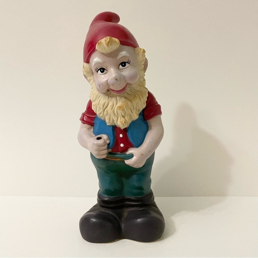 Vintage 1992 Gnome Artline Garden Statue 10” Plastic Hard Decor